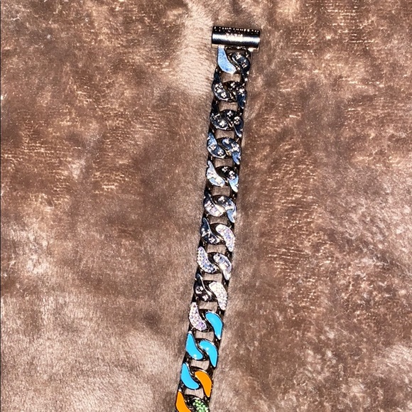 Louis Vuitton Cuban link necklace. - Picture 5 of 7